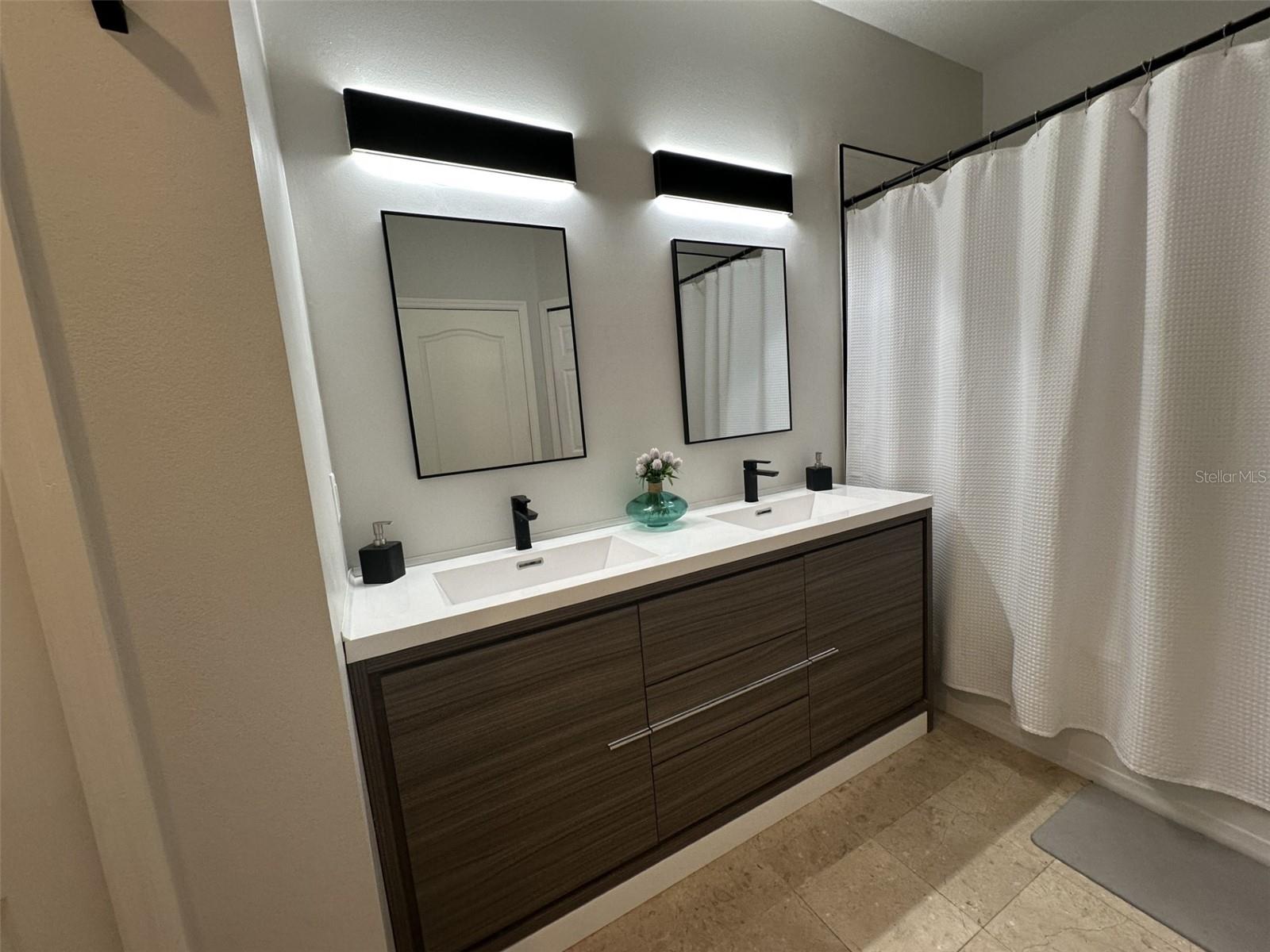 19113 DOVES LANDING DR — photo 28
