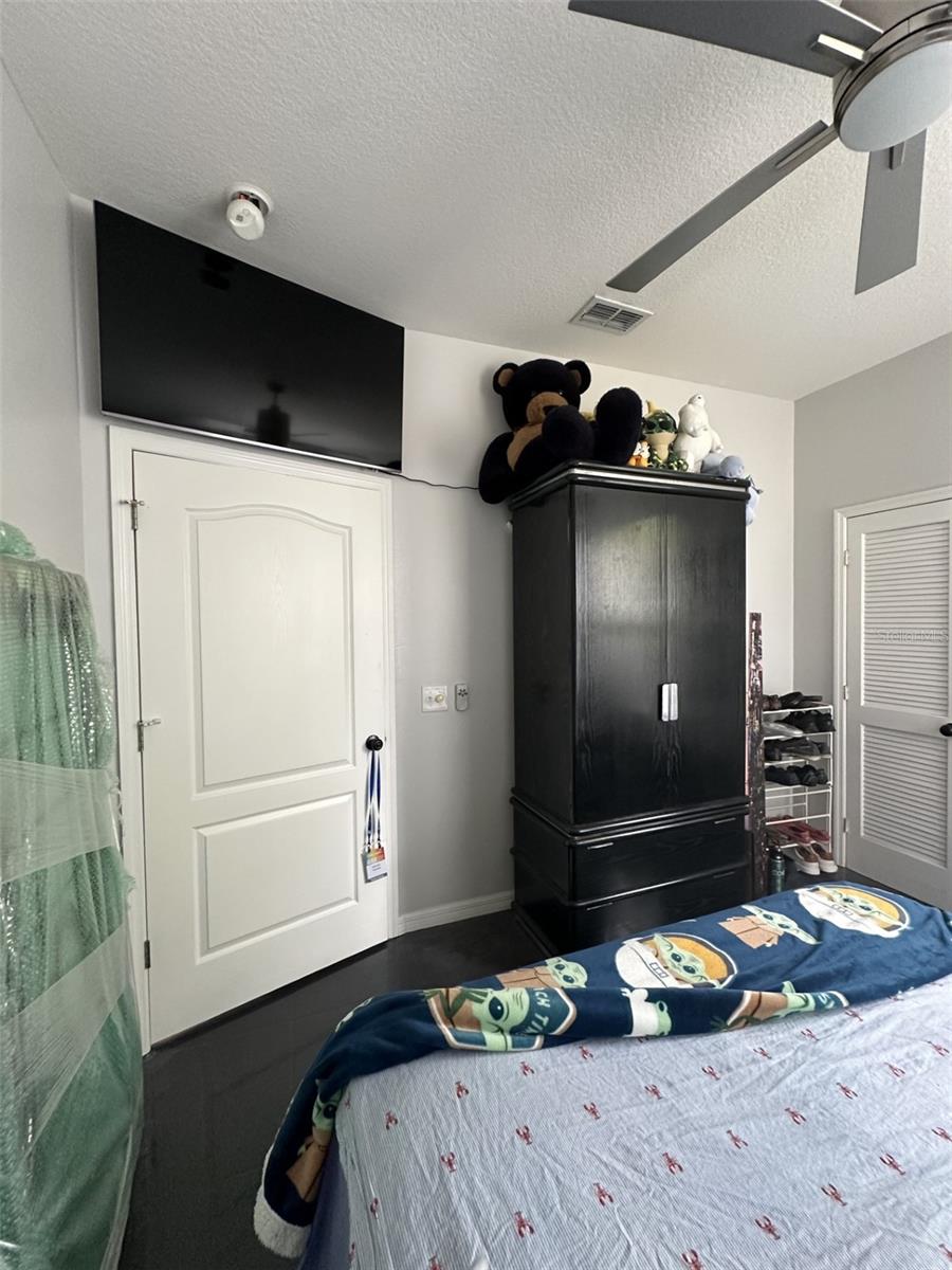 19113 DOVES LANDING DR — photo 34