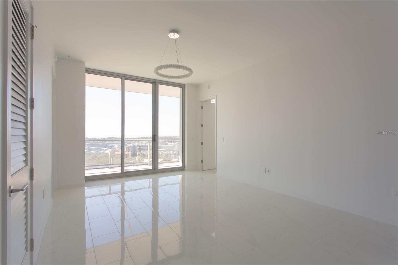 400 CENTRAL AVE #1806 — photo 8