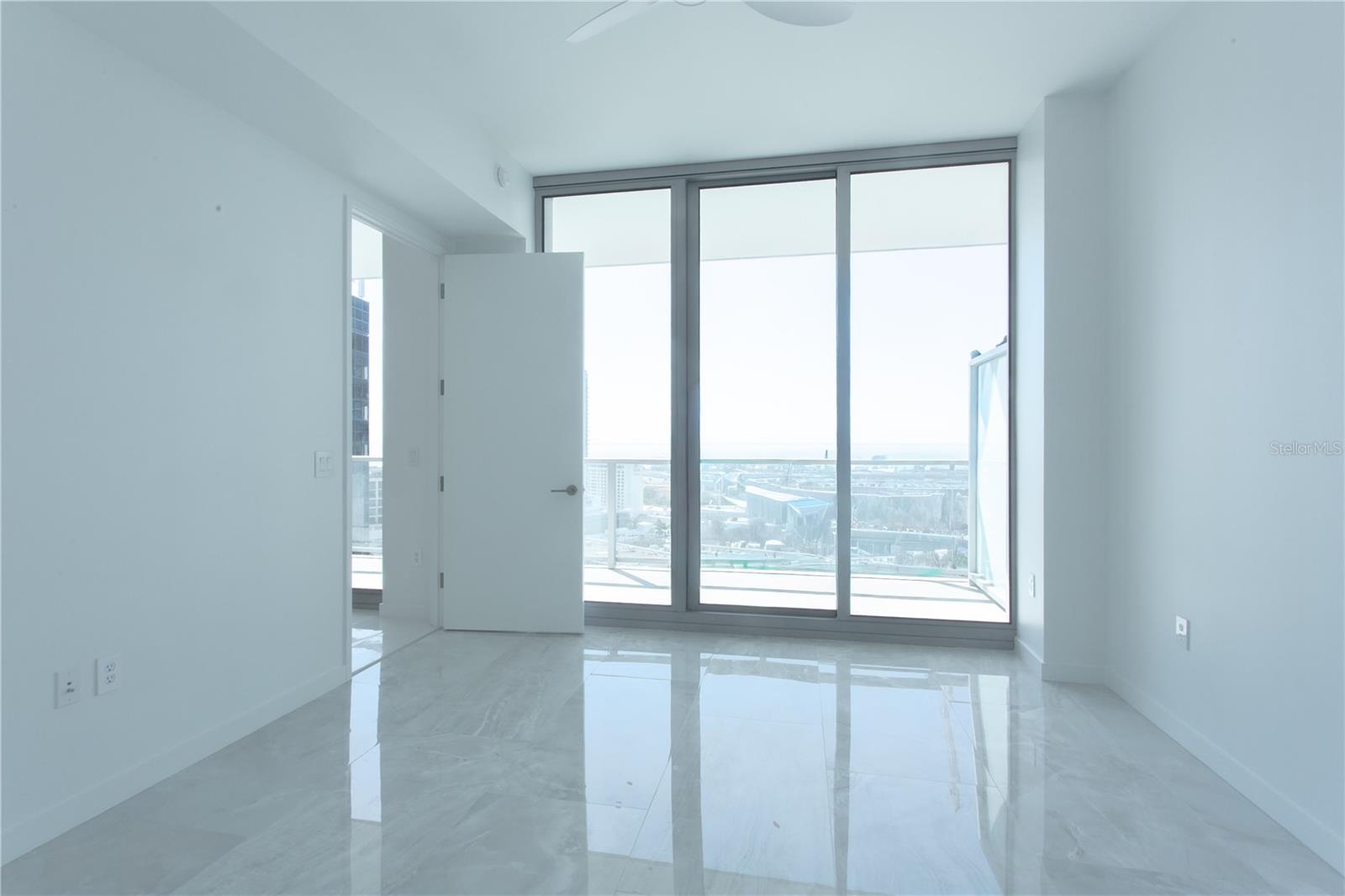 400 CENTRAL AVE #1806 — photo 10