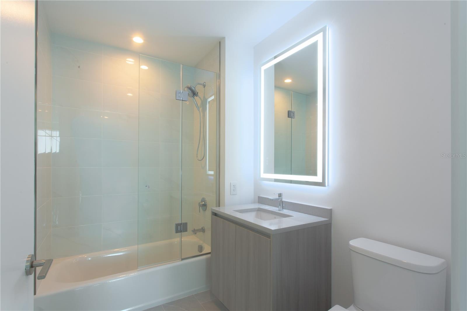 400 CENTRAL AVE #1806 — photo 13