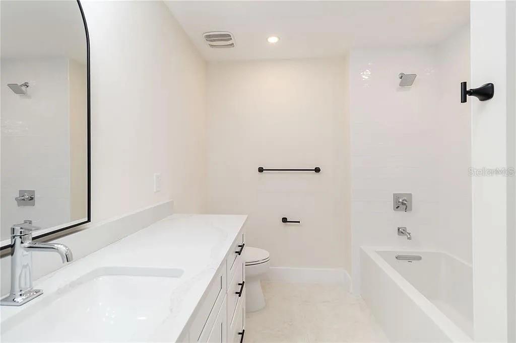 280 HIDDEN BAY DR #302 — photo 23