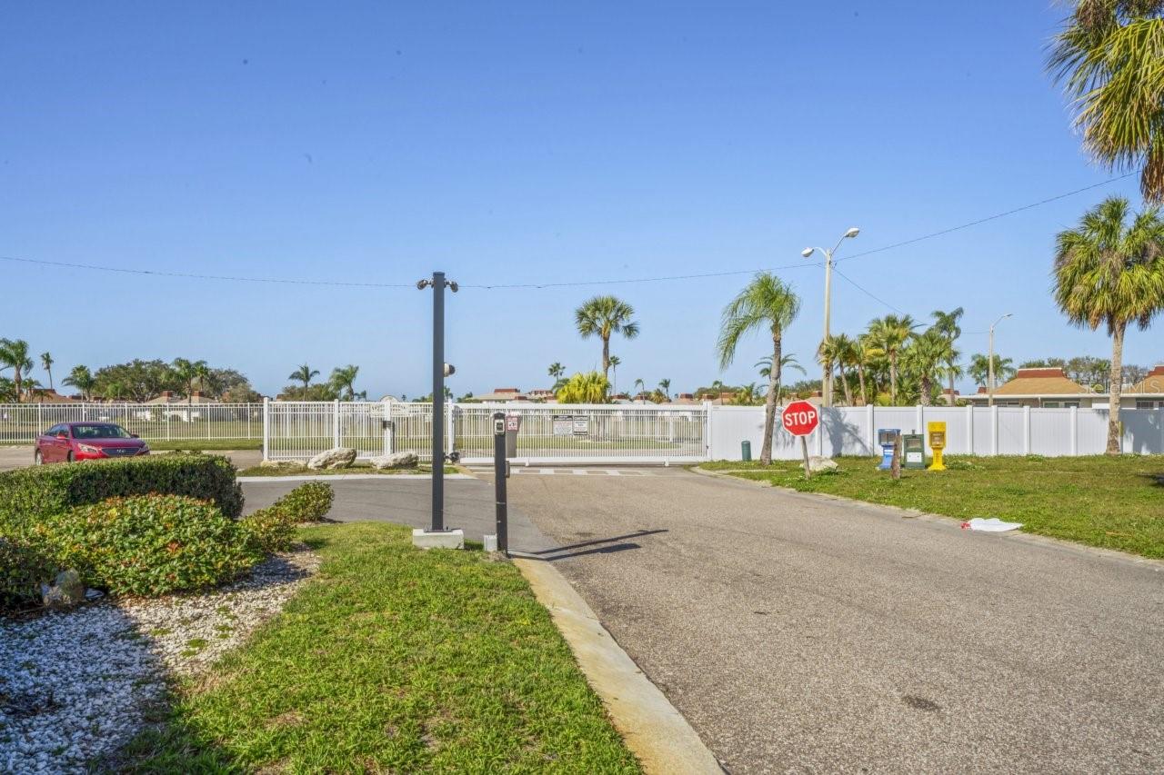 4363 TAHITIAN GARDENS CIR #B — photo 41
