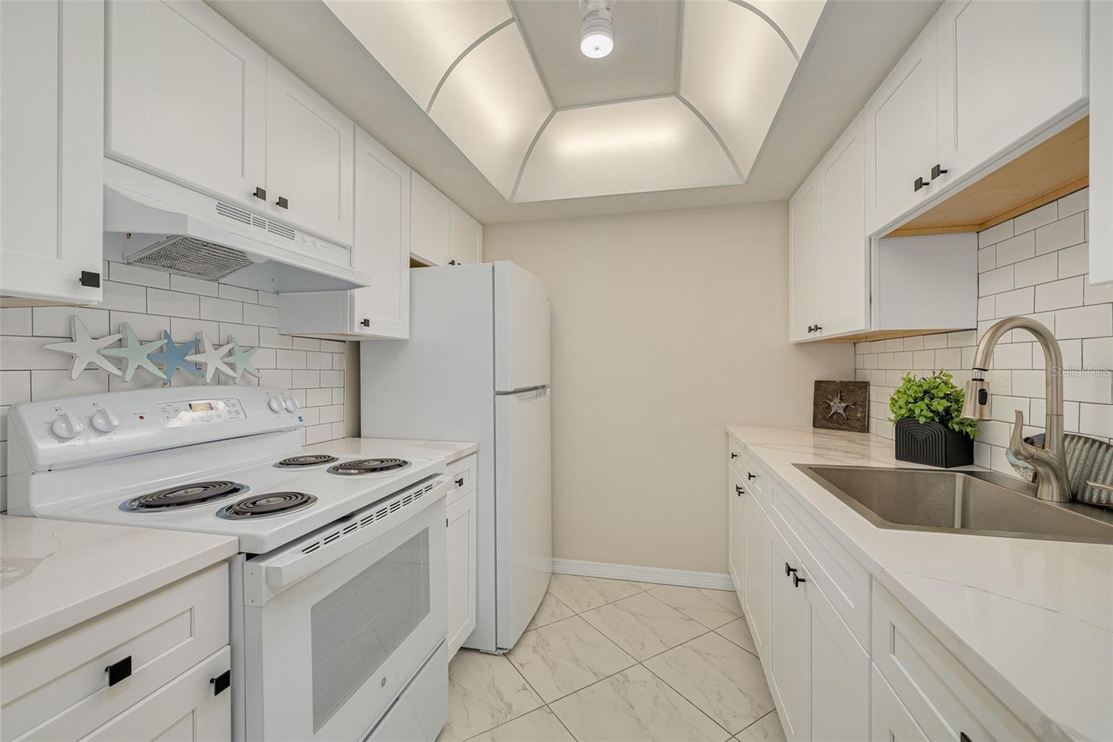 250 126TH AVE #104 — photo 9
