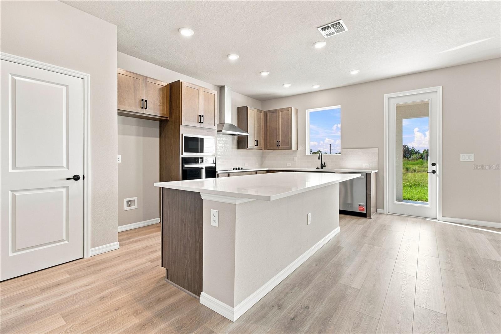 3417 YELLOW CASSIA DR — photo 3