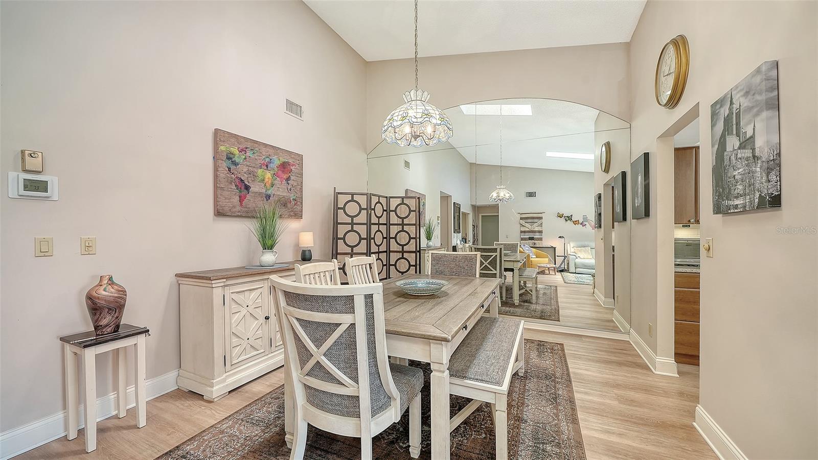 6048 WILSHIRE BLVD #2 — photo 9