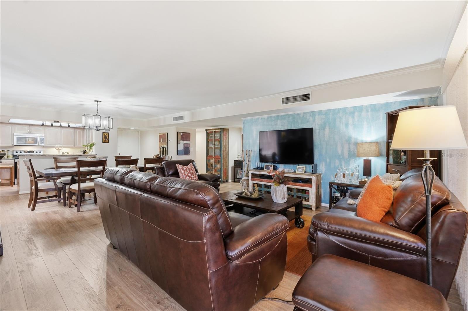 700 STARKEY RD #622 — photo 5