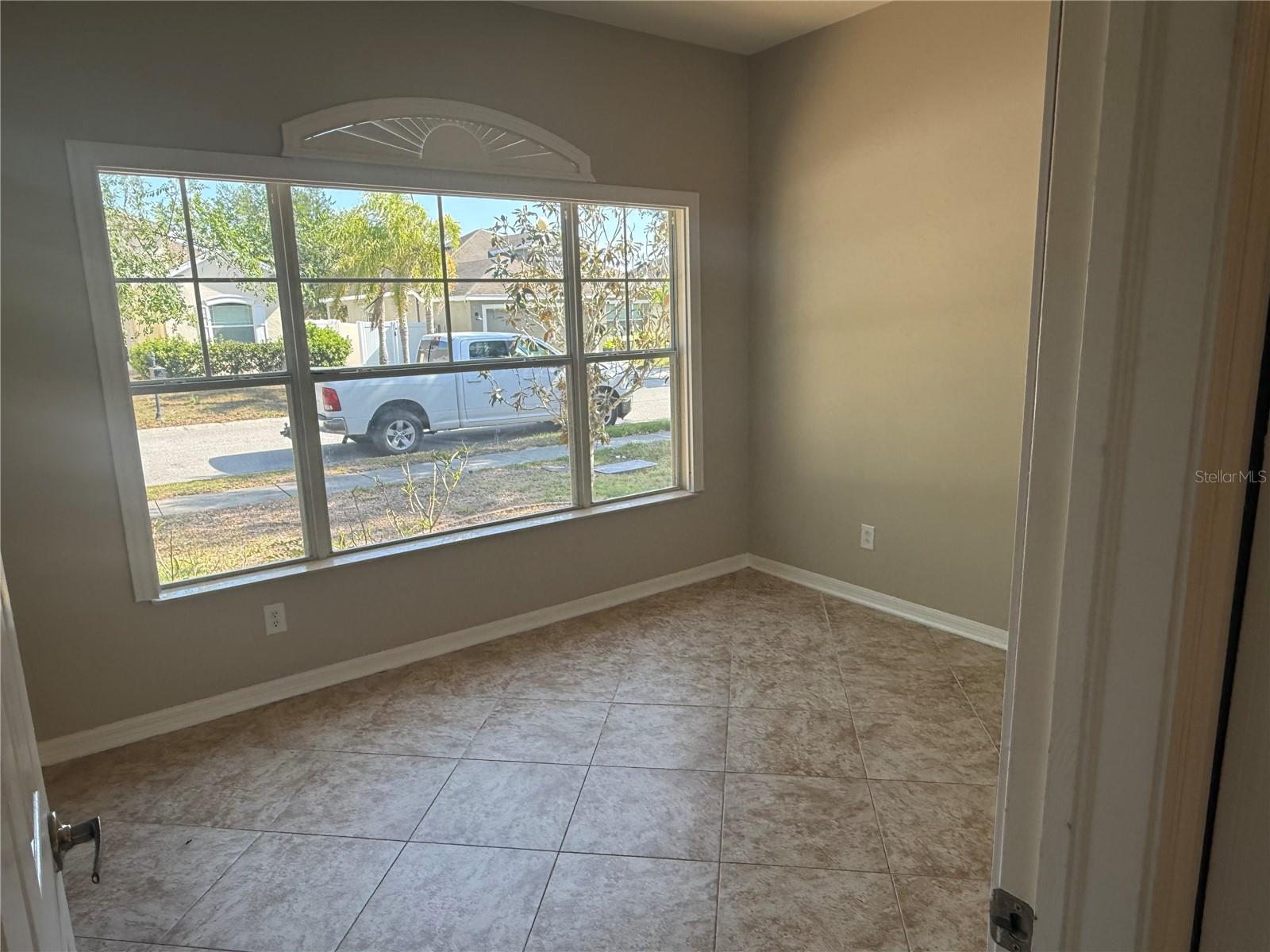 11055 BELLE HAVEN DR — photo 8
