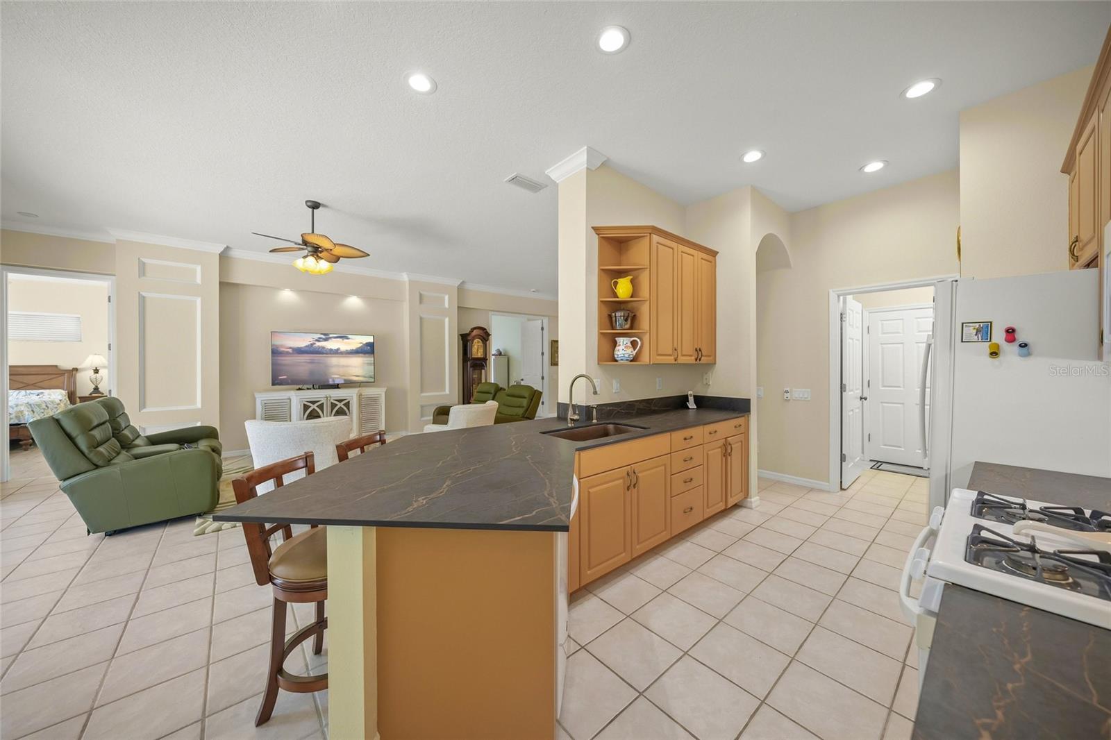 6923 LENNOX PL — photo 17