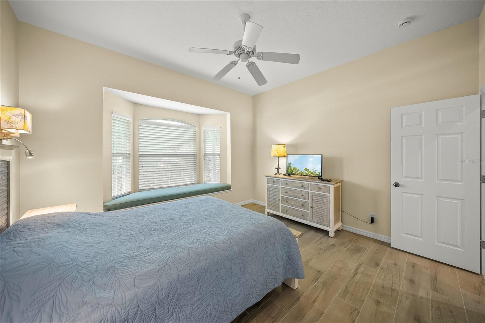 6923 LENNOX PL — photo 27
