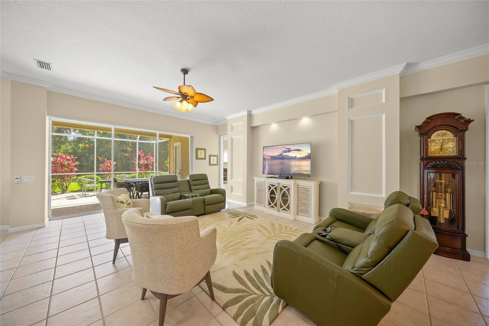 6923 LENNOX PL — photo 2