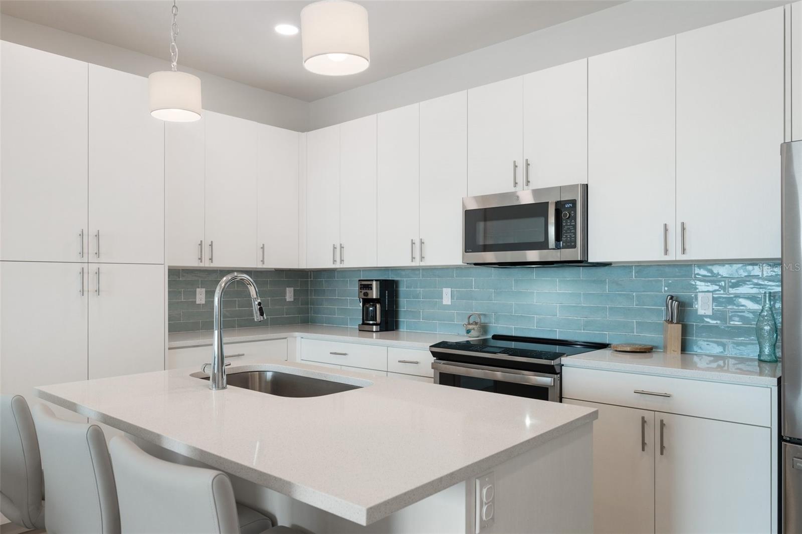 300 150TH AVE #510 — photo 13