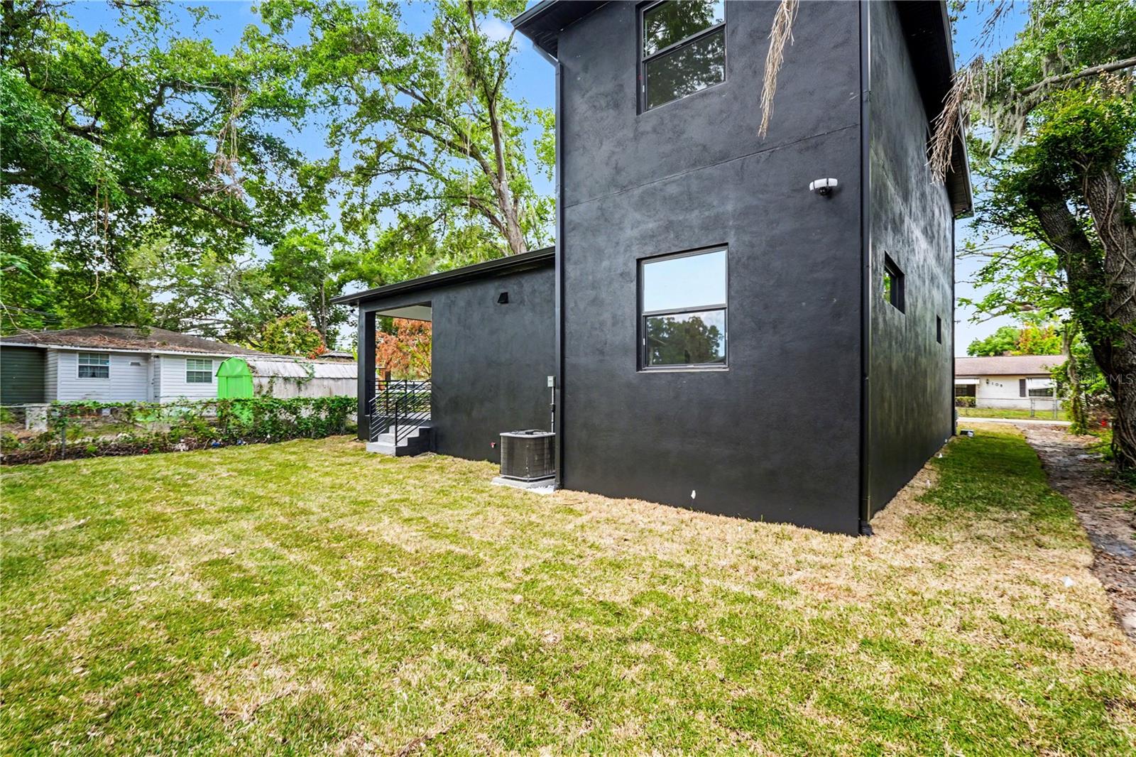 105 GARLAND AVE — photo 42