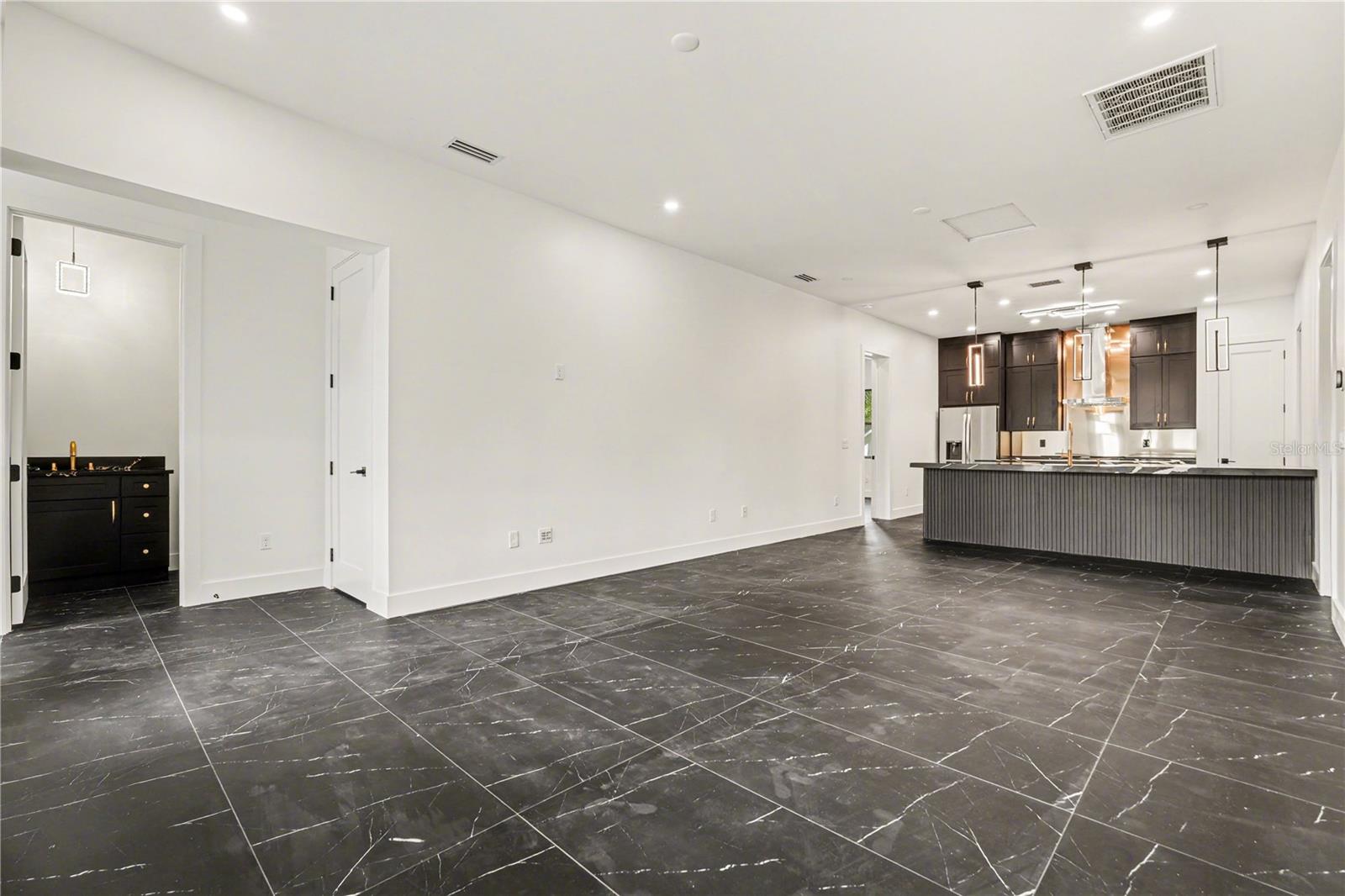 105 GARLAND AVE — photo 11