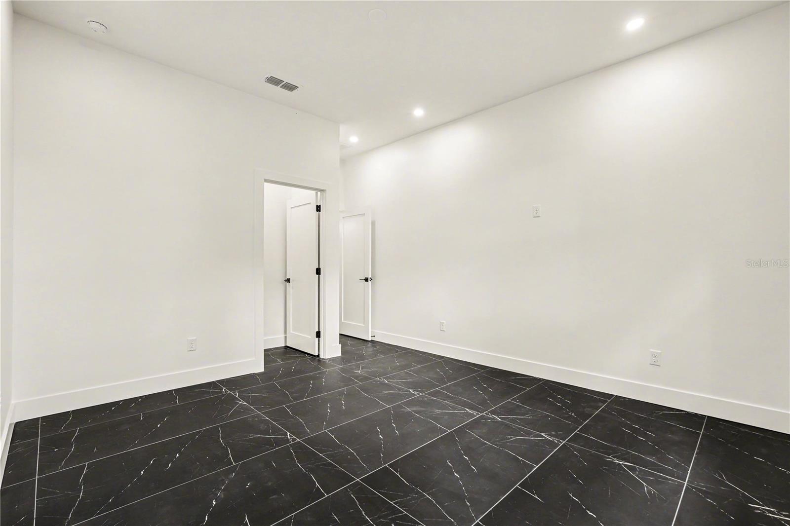 105 GARLAND AVE — photo 26