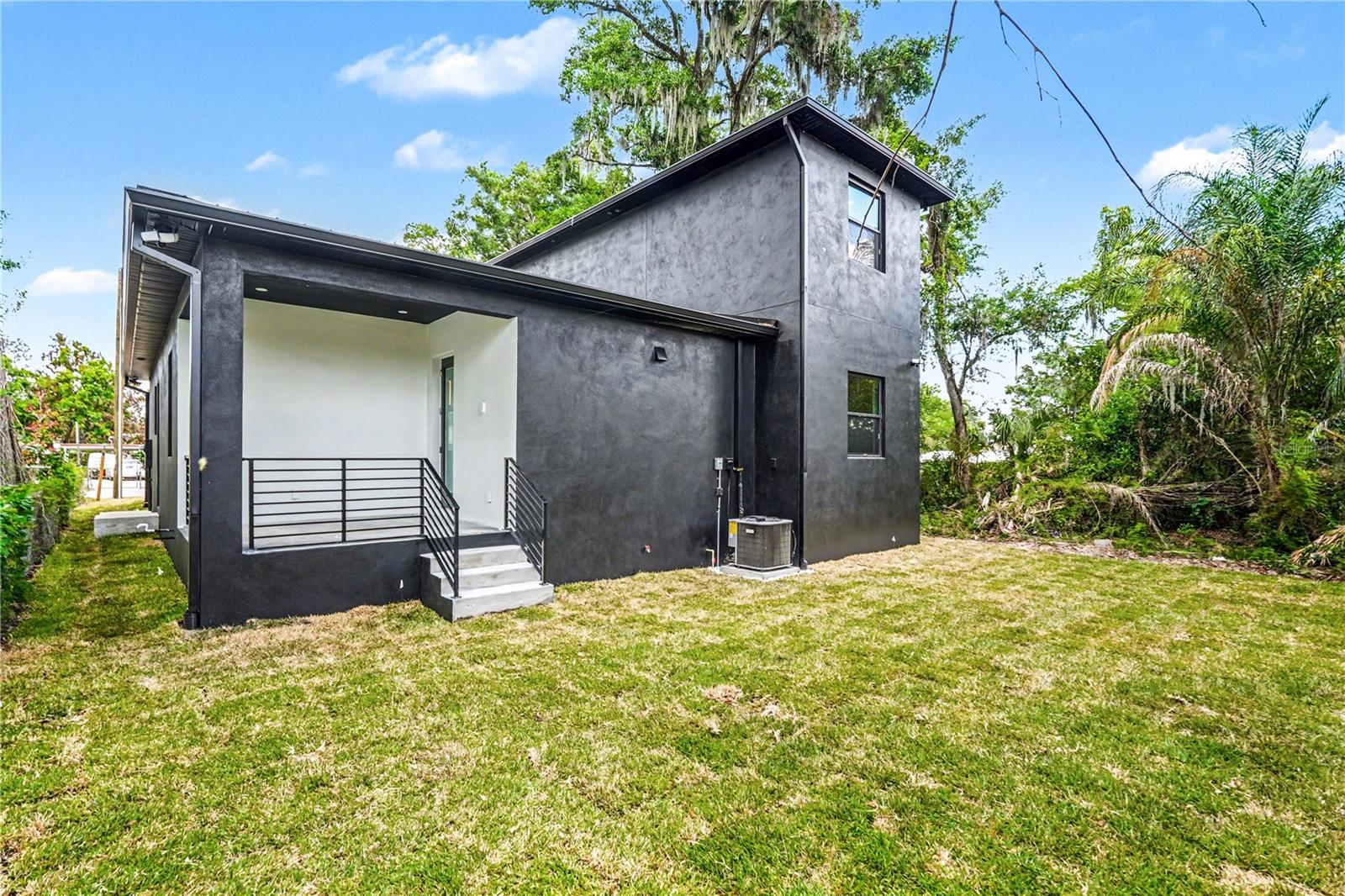 105 GARLAND AVE — photo 40