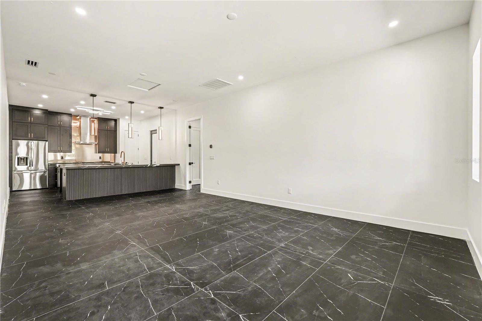 105 GARLAND AVE — photo 12