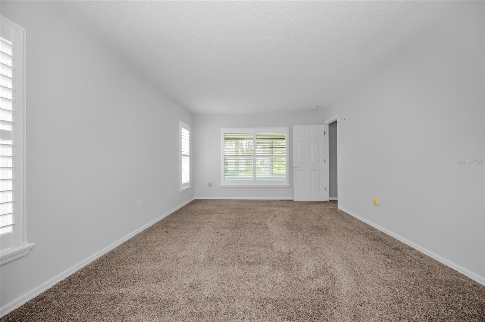 1300 FALLOWFIELD DR — photo 18