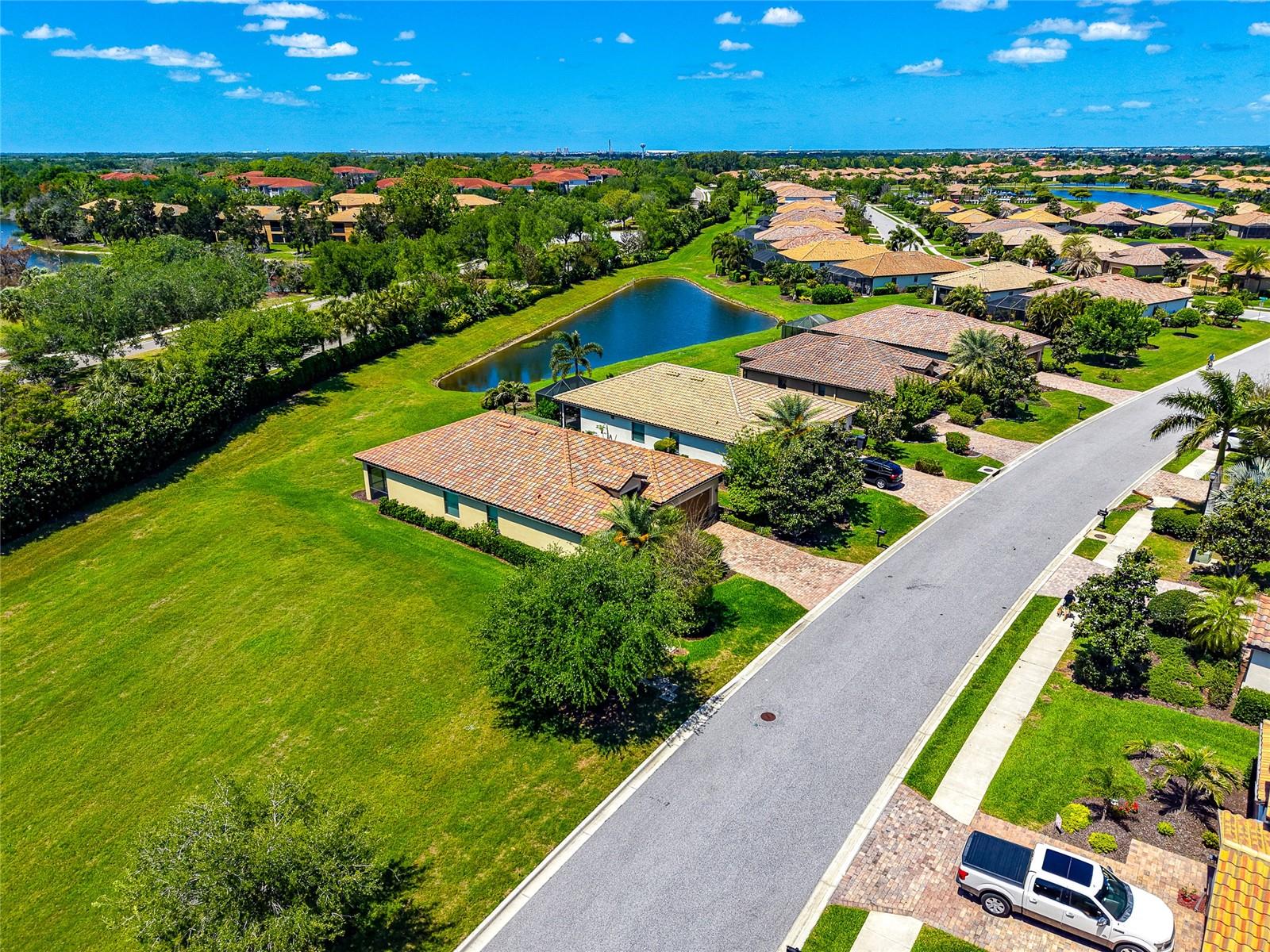 157 WANDERING WETLANDS CIR — photo 24