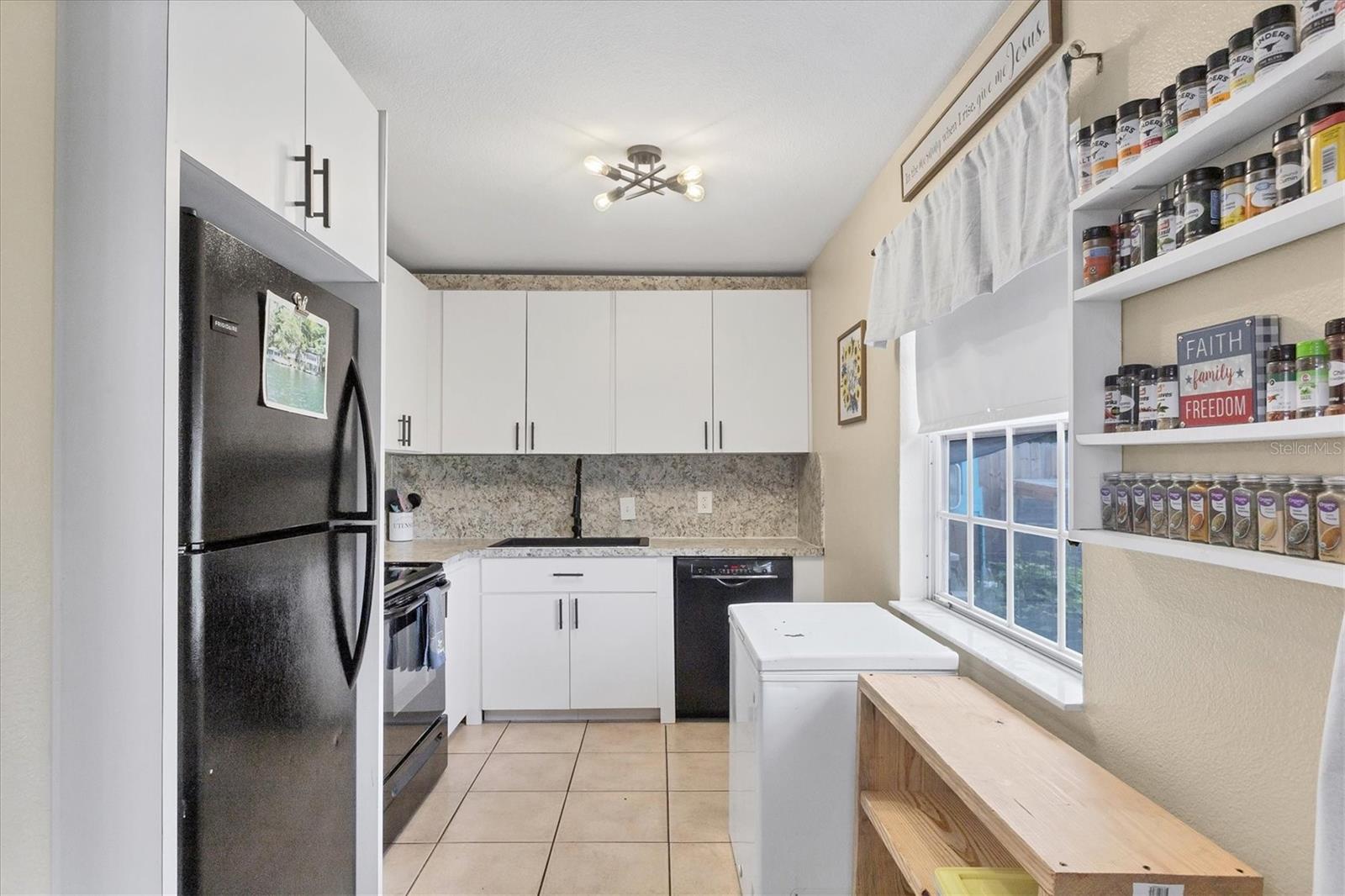 7590 LYNCREST ST — photo 14