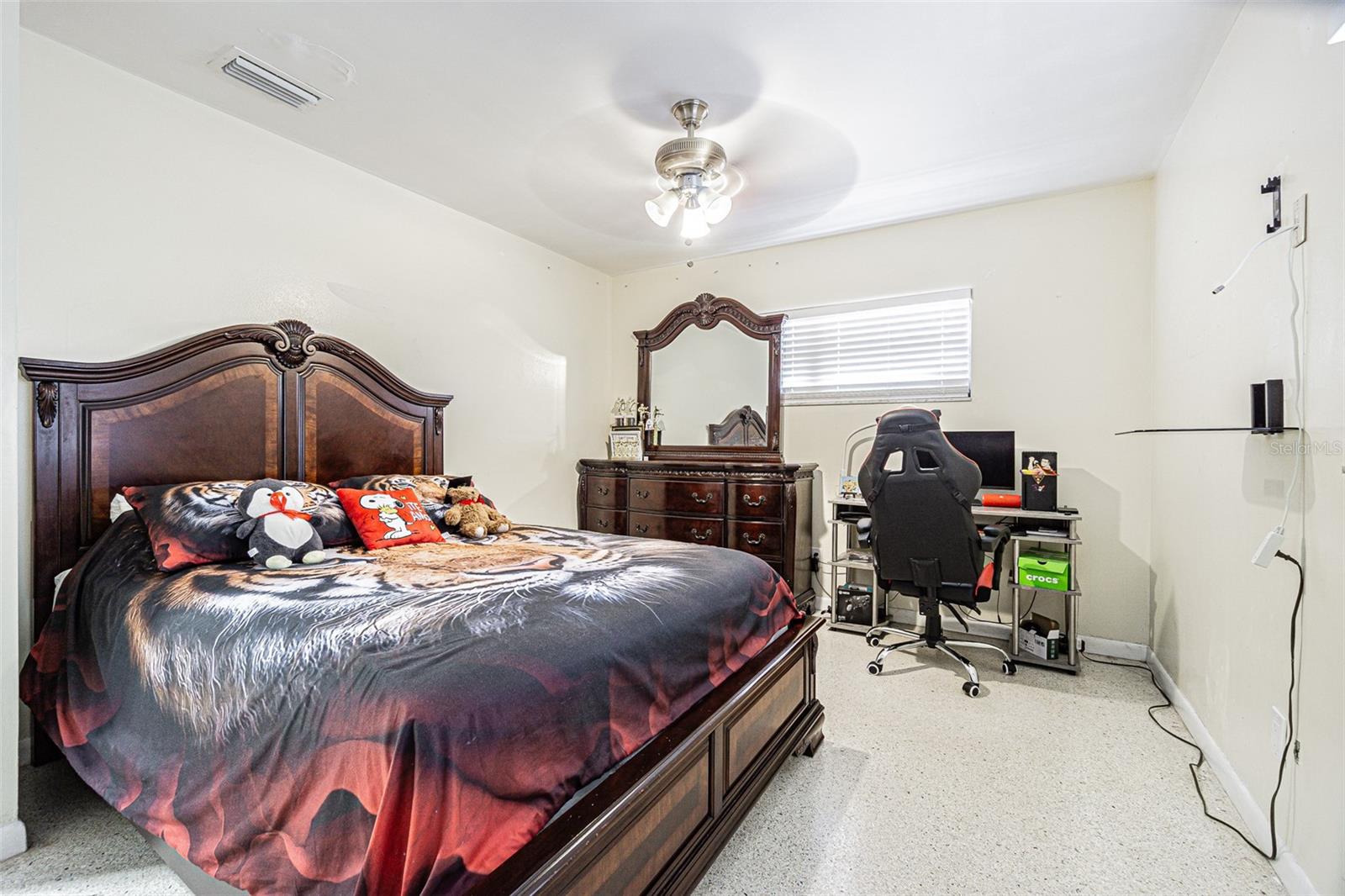 3112 W HENRY AVE — photo 26