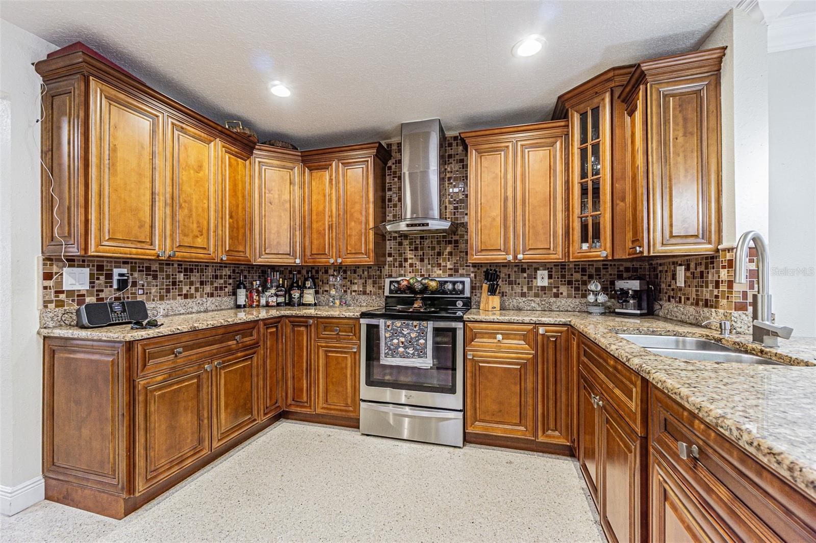 3112 W HENRY AVE — photo 17