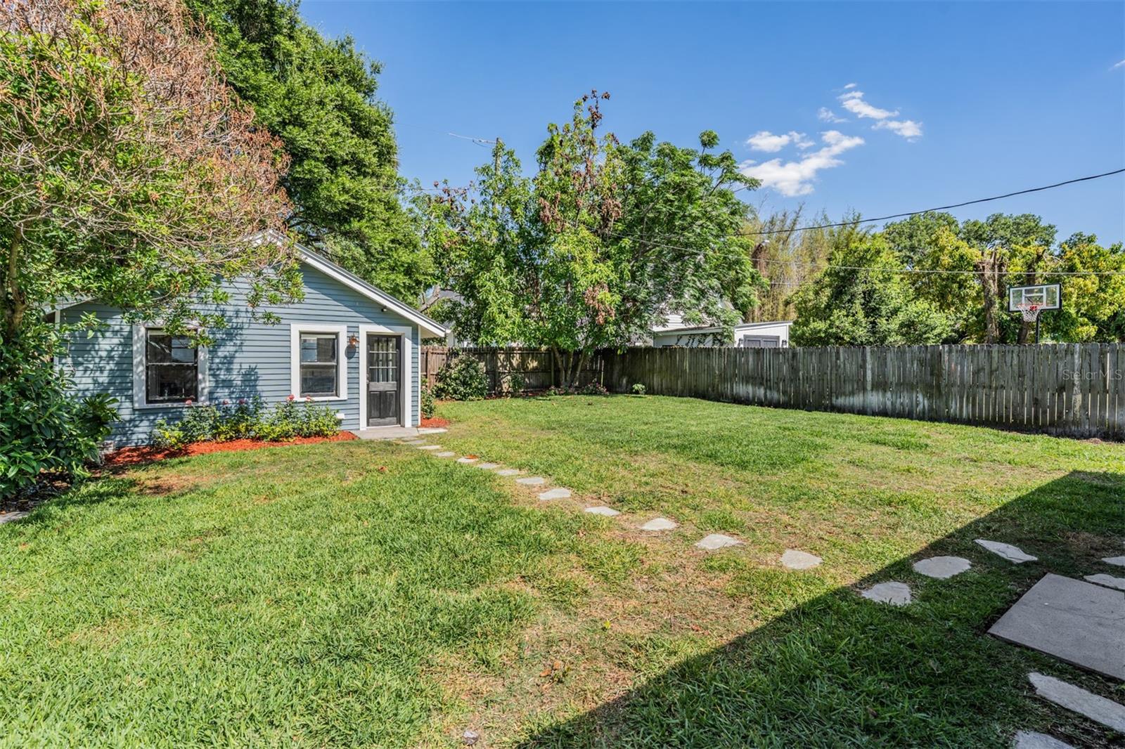 4109 N SEMINOLE AVE — photo 31