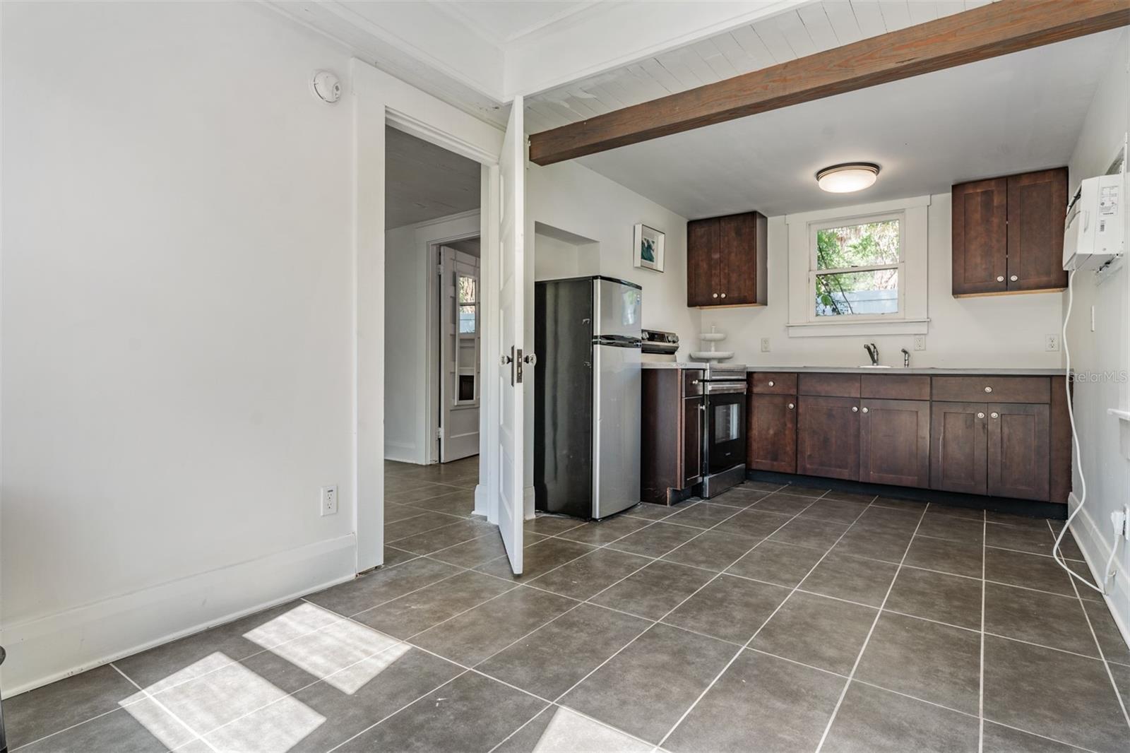 4109 N SEMINOLE AVE — photo 33