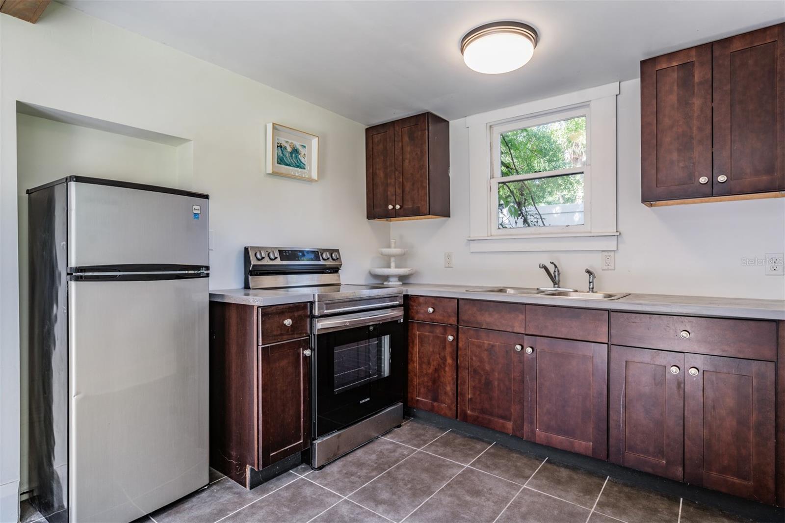4109 N SEMINOLE AVE — photo 34
