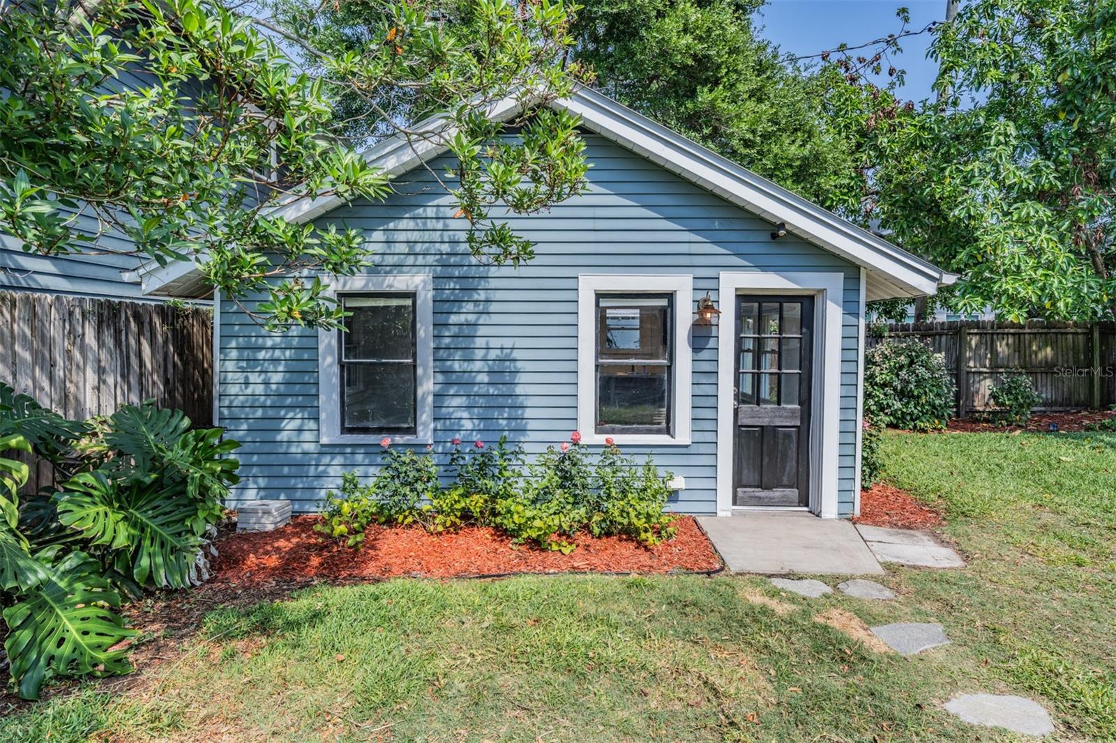 4109 N SEMINOLE AVE — photo 32