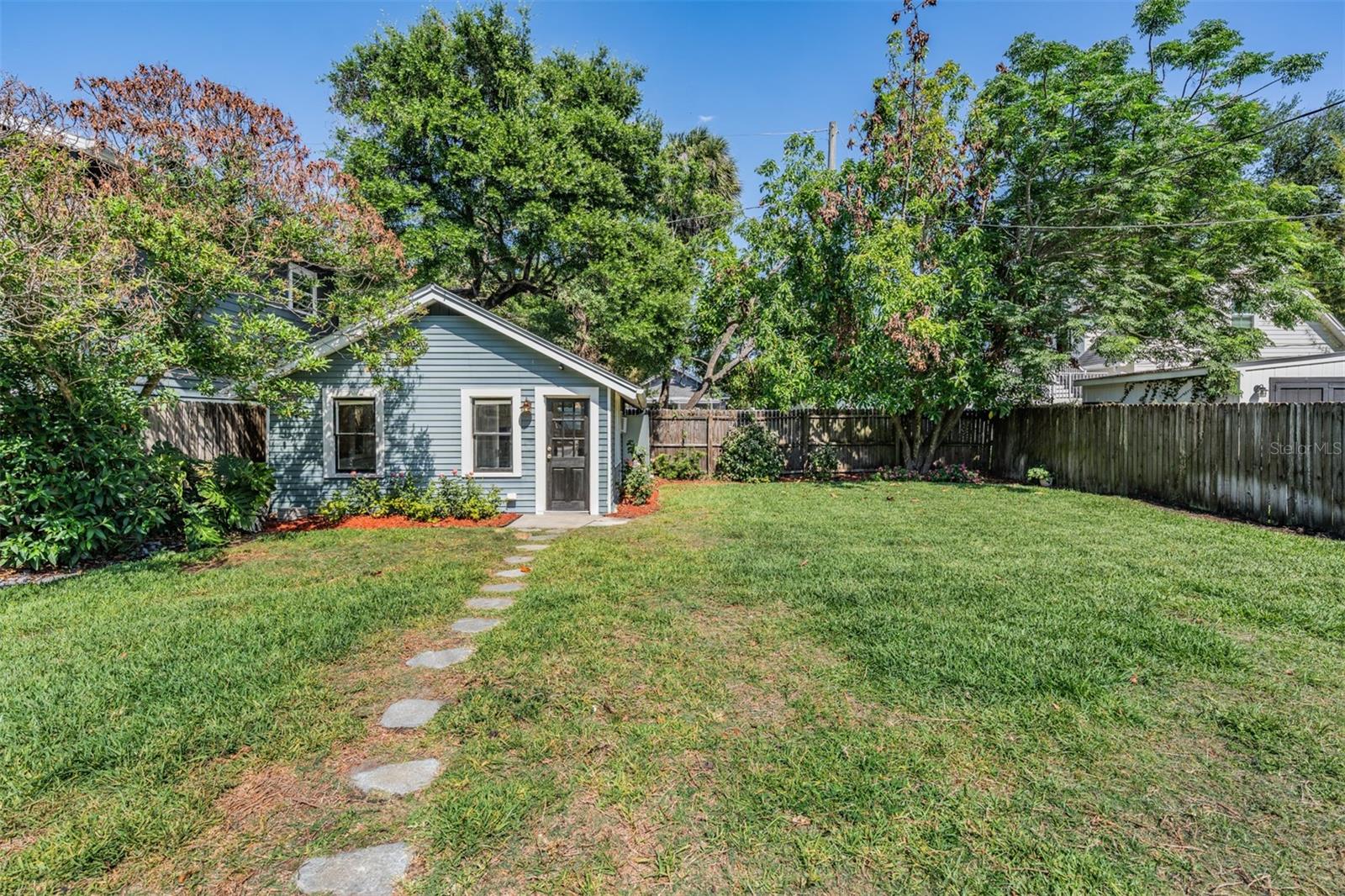 4109 N SEMINOLE AVE — photo 40