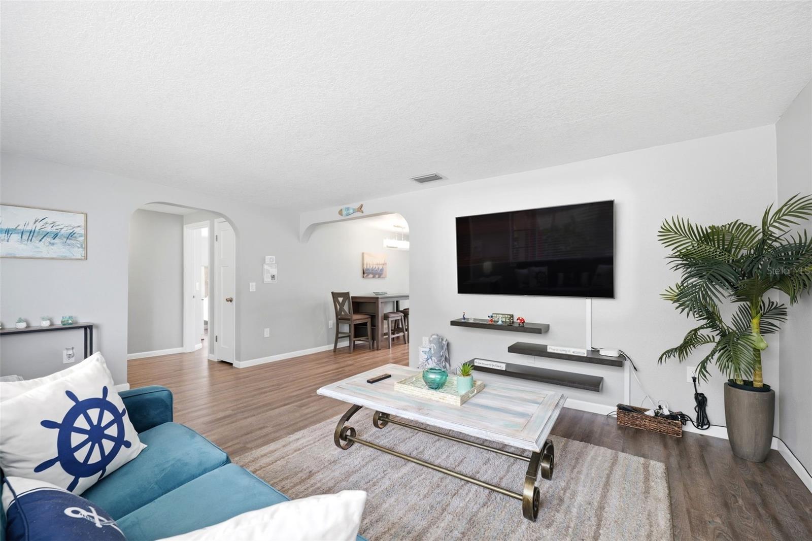 51 CYPRESS DR — photo 9