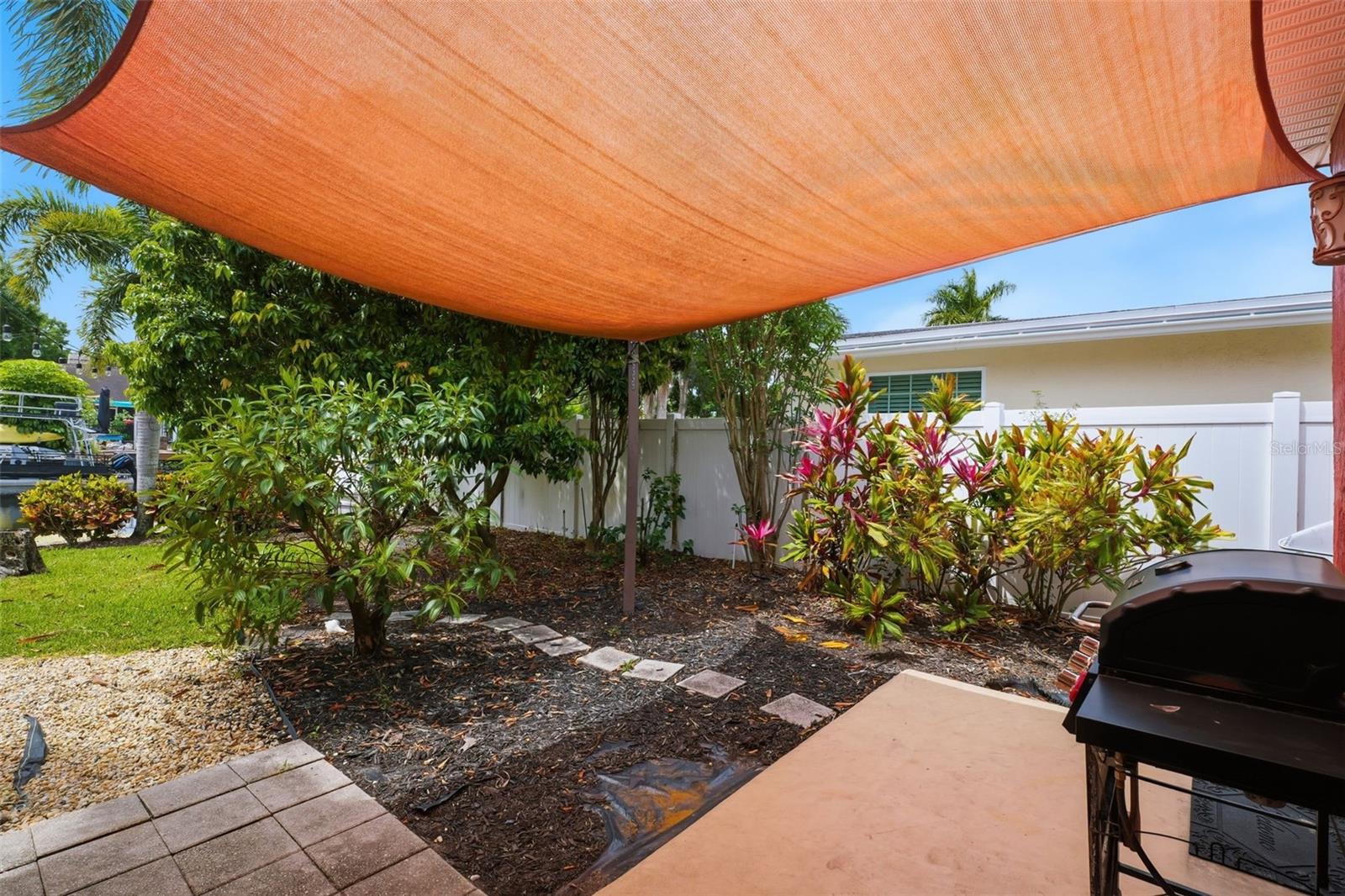 51 CYPRESS DR — photo 38