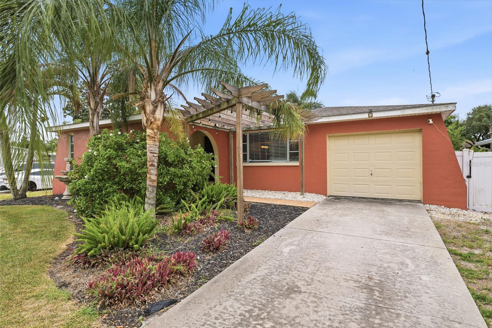 51 CYPRESS DR — photo 68