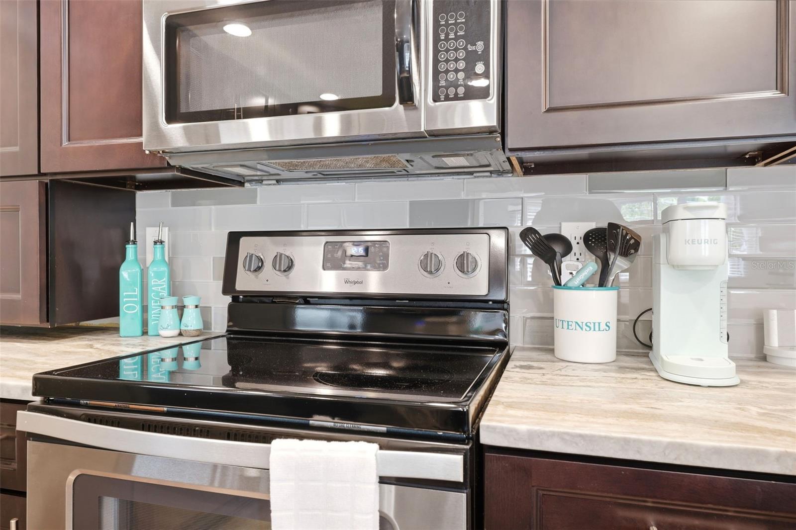 51 CYPRESS DR — photo 15