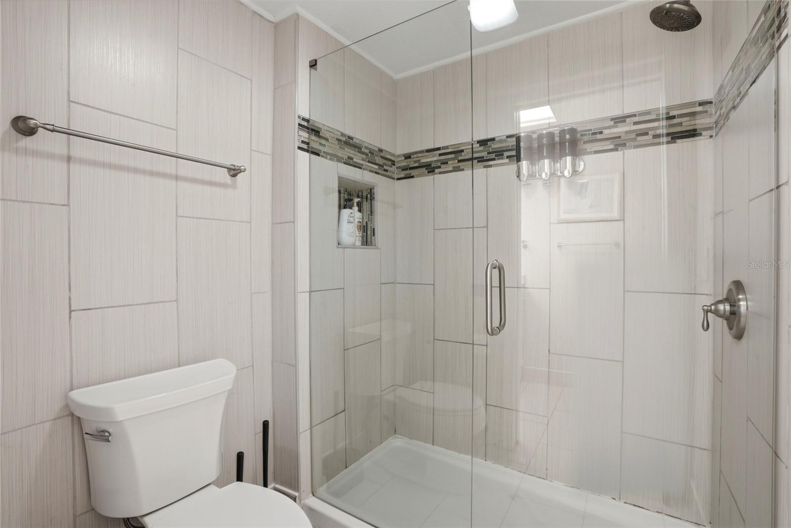 721 VILLAGE PL — photo 27