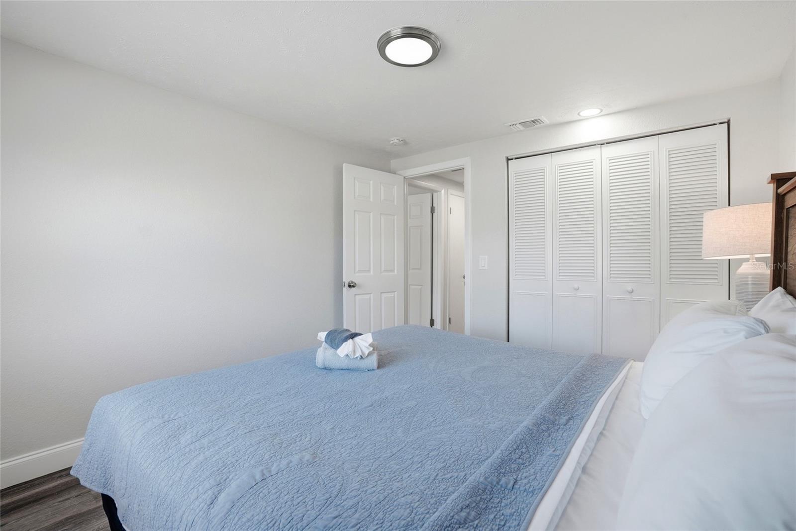 721 VILLAGE PL — photo 29