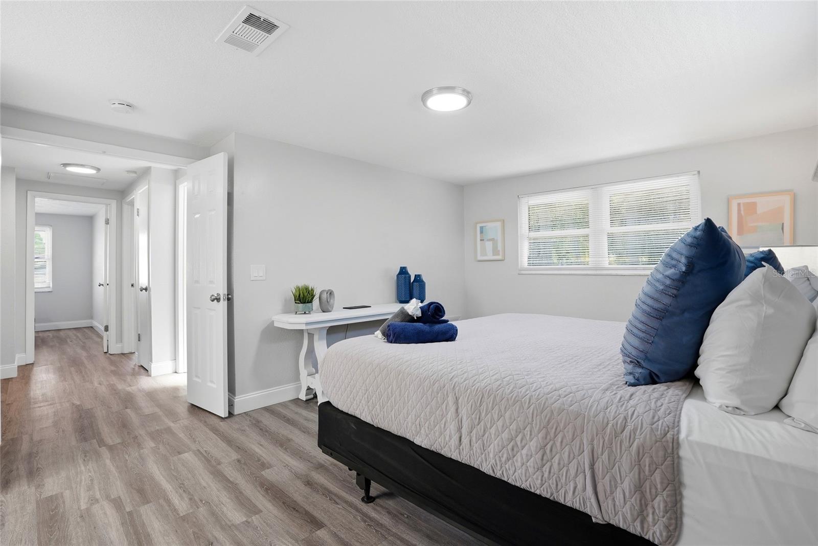 721 VILLAGE PL — photo 23