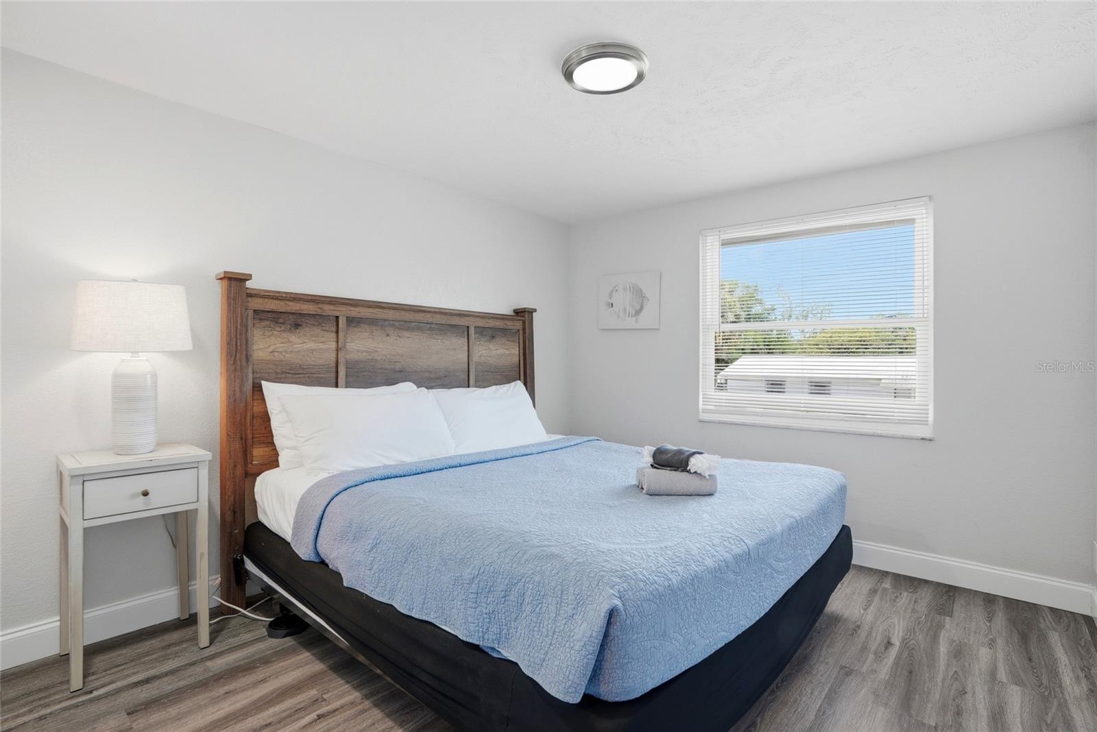721 VILLAGE PL — photo 28
