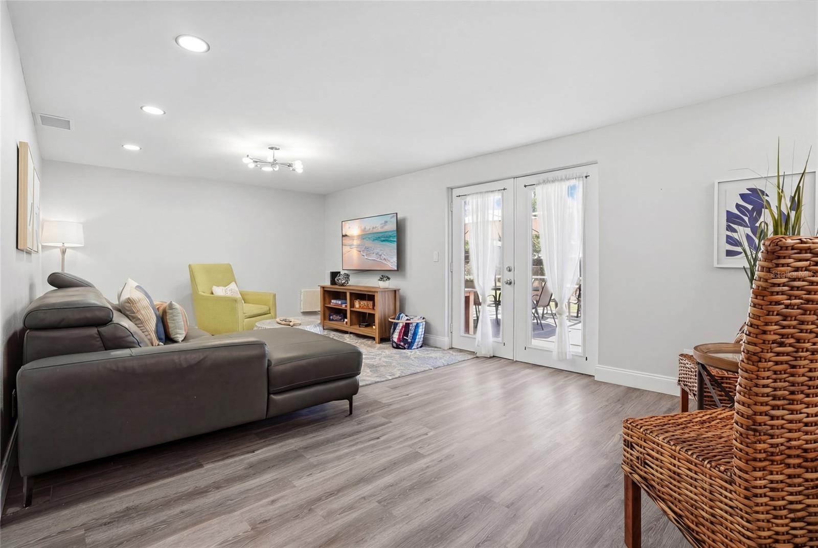 721 VILLAGE PL — photo 17