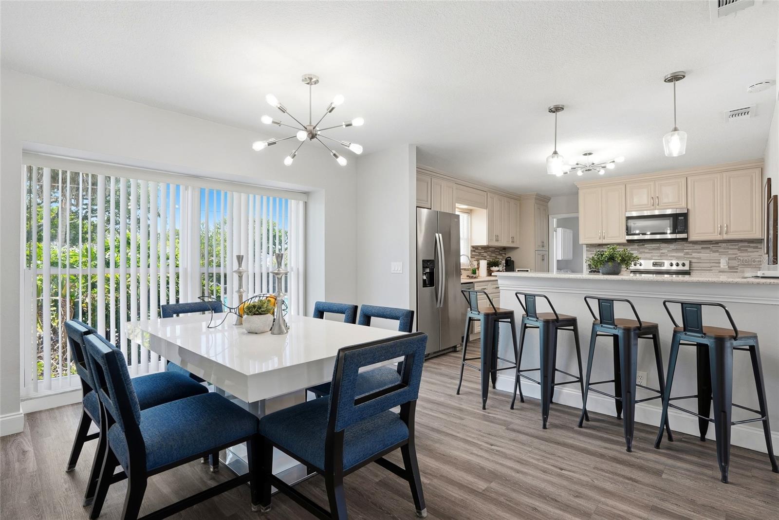 721 VILLAGE PL — photo 8