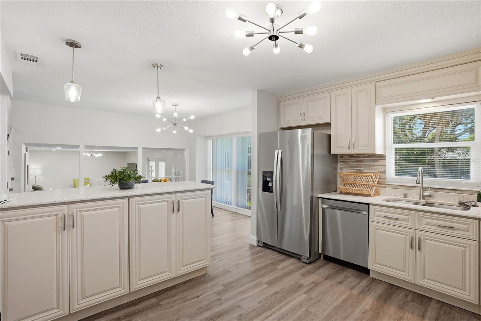 721 VILLAGE PL — photo 15