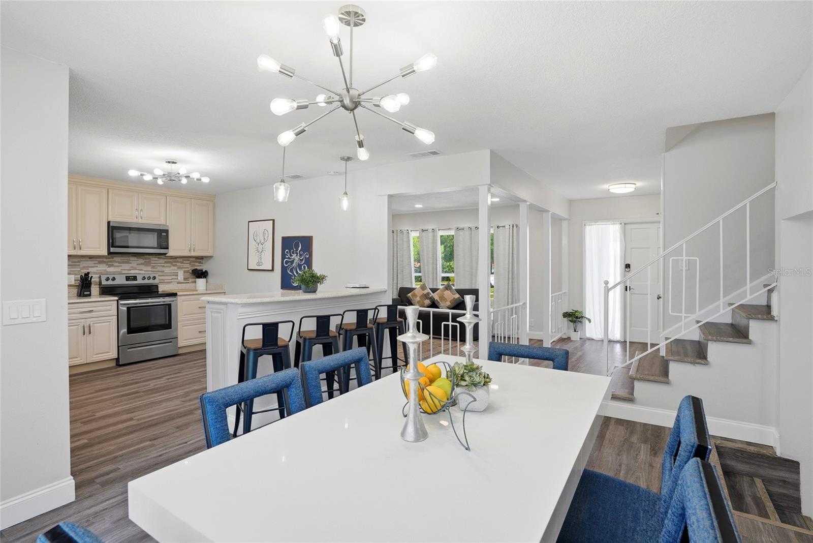 721 VILLAGE PL — photo 14