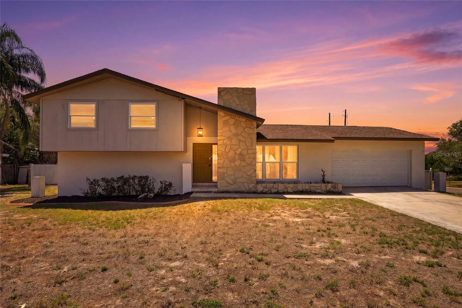 721 VILLAGE PL — photo 2