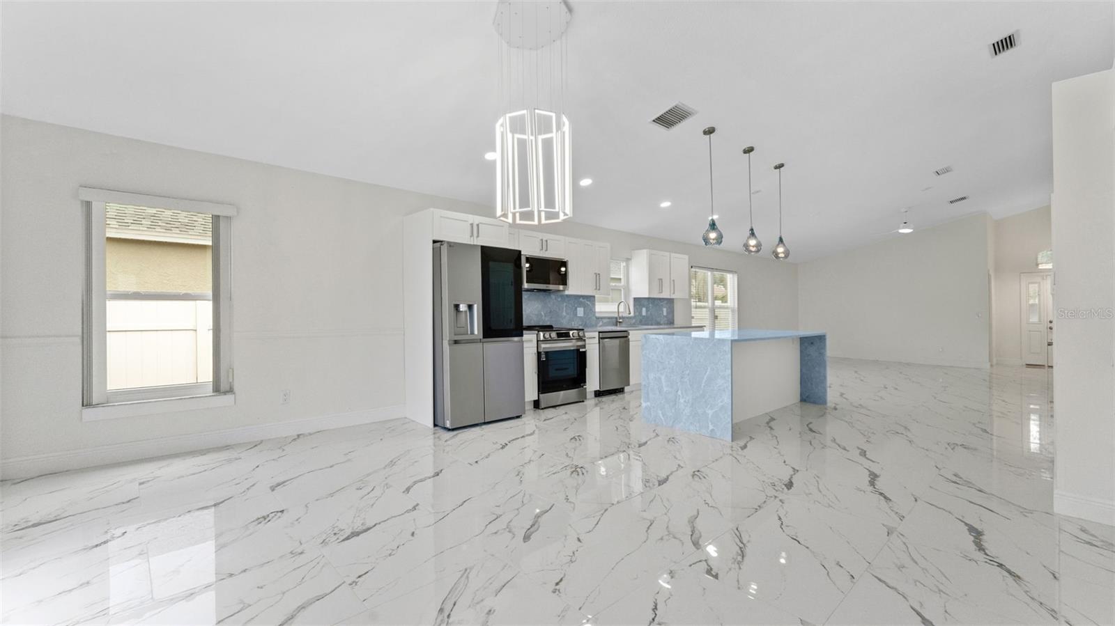 11708 CARROLLWOOD COVE DR — photo 6