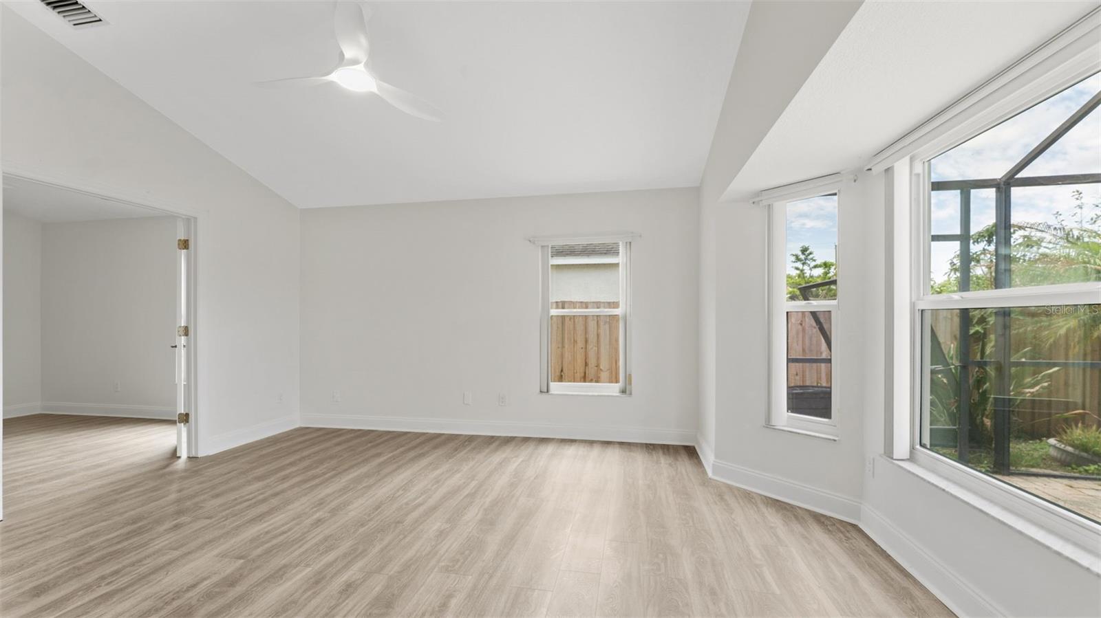 11708 CARROLLWOOD COVE DR — photo 13