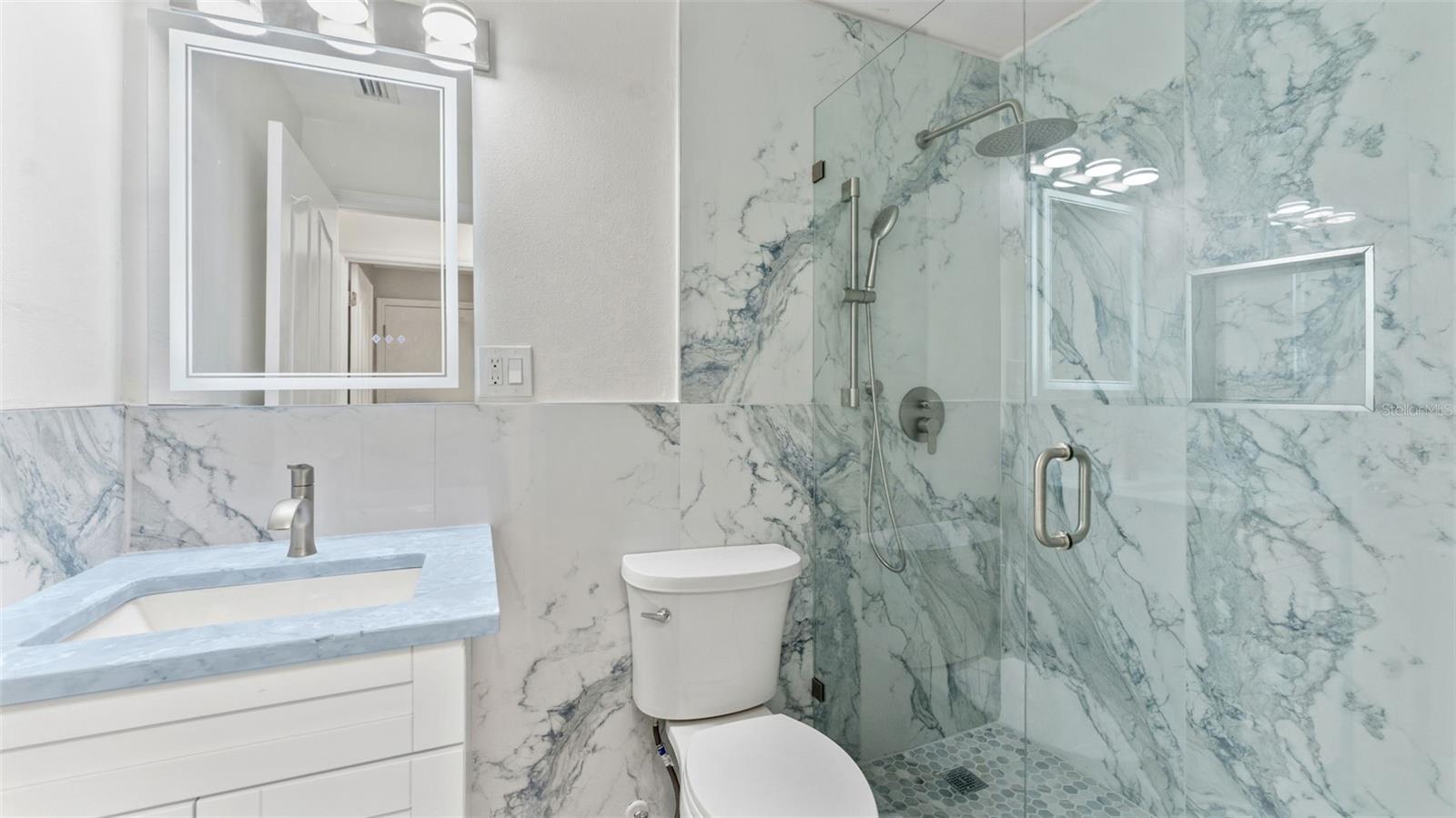 11708 CARROLLWOOD COVE DR — photo 21