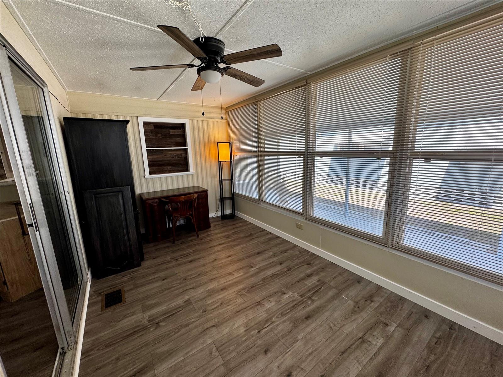 5619 BAYSHORE RD #120 — photo 17