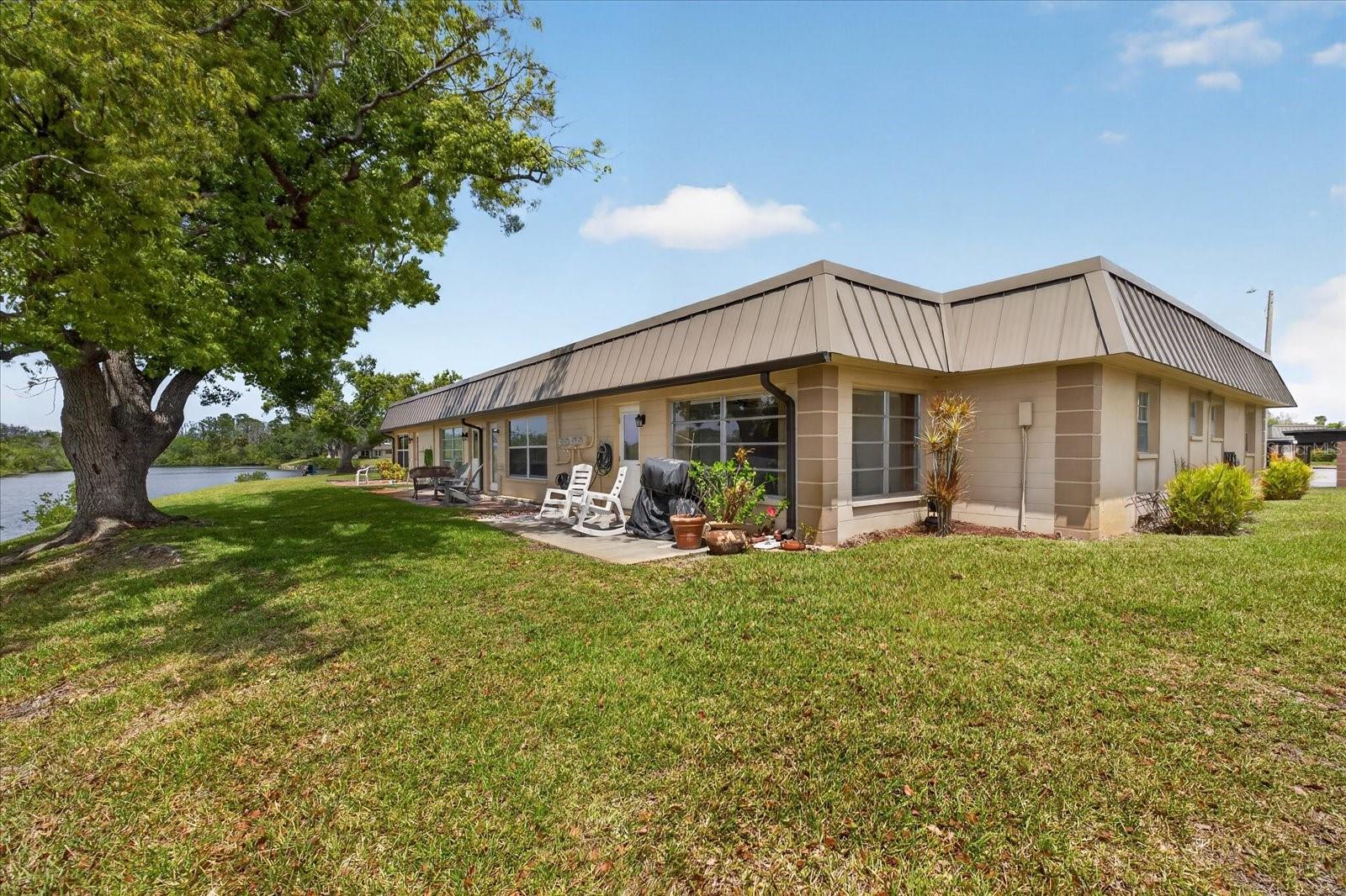 4116 HAMPTON DR — photo 35