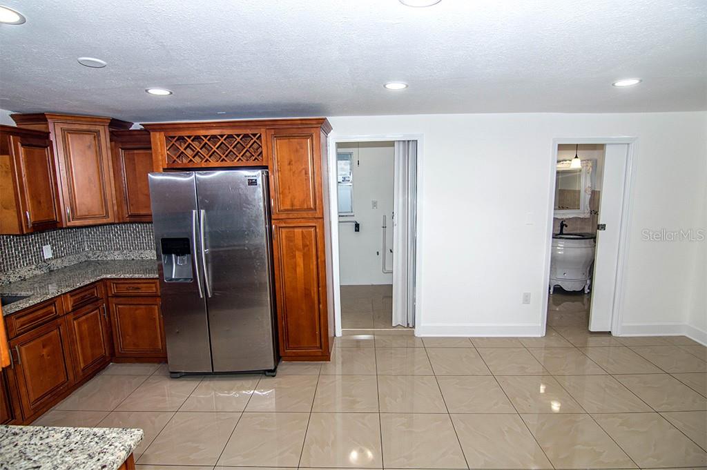 6506 SALINE ST — photo 14
